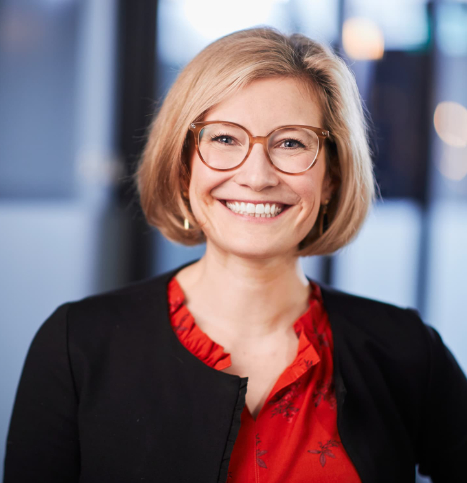 Sally Schulze providing executive coaching online